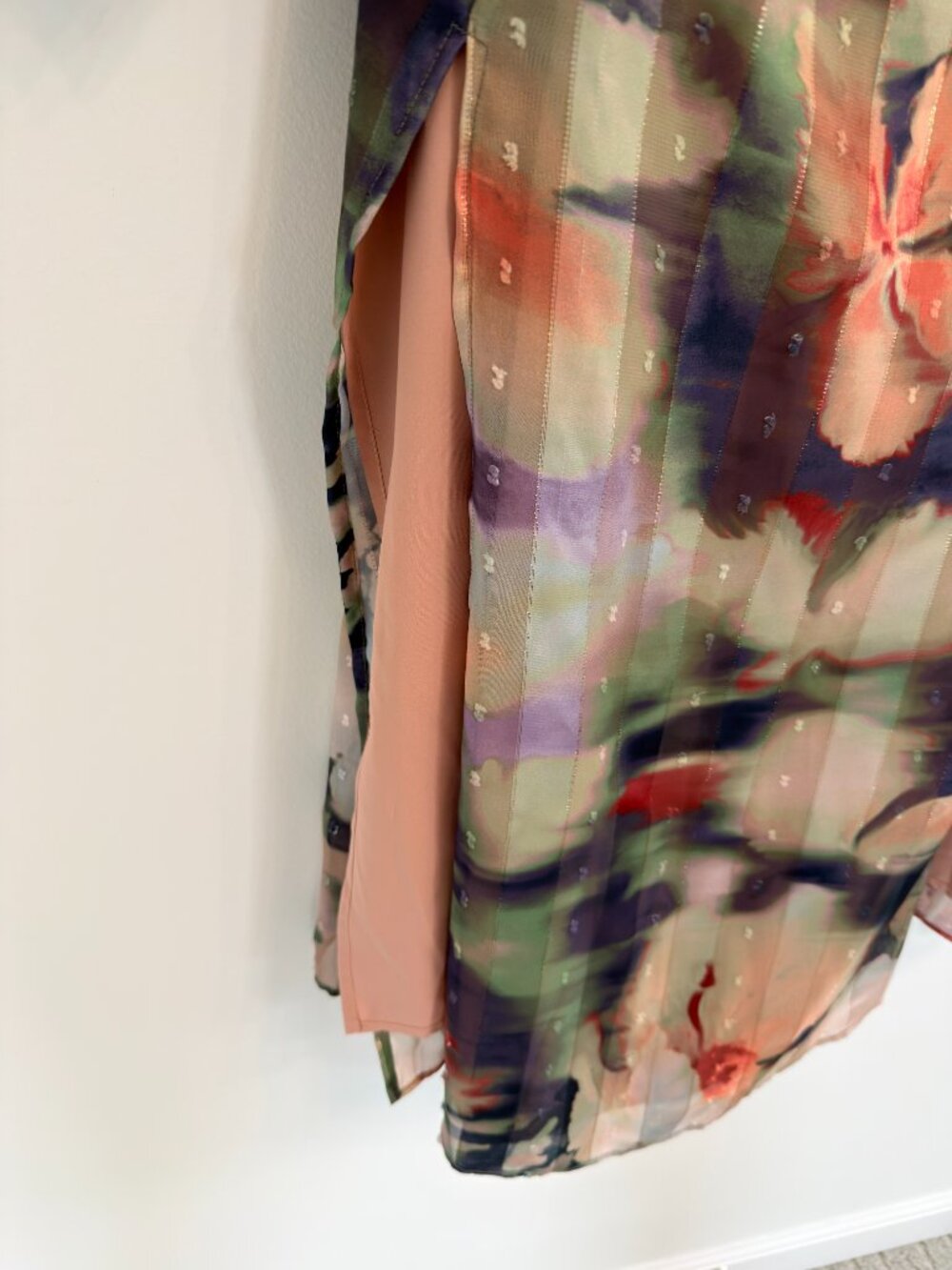 **Socialite Metallic Mixed Print Long Sleeve Midi Dress ✨🌸** - Picture 4 of 12